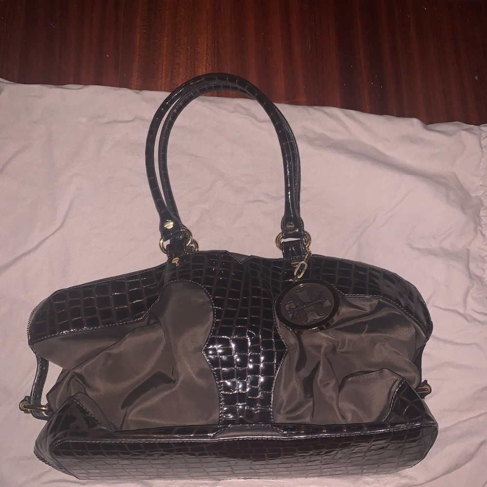 tory burch bag - Picture 1 of 4